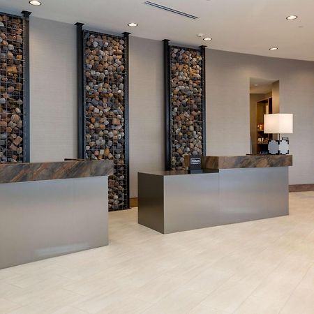 Doubletree By Hilton Evansville Exterior photo